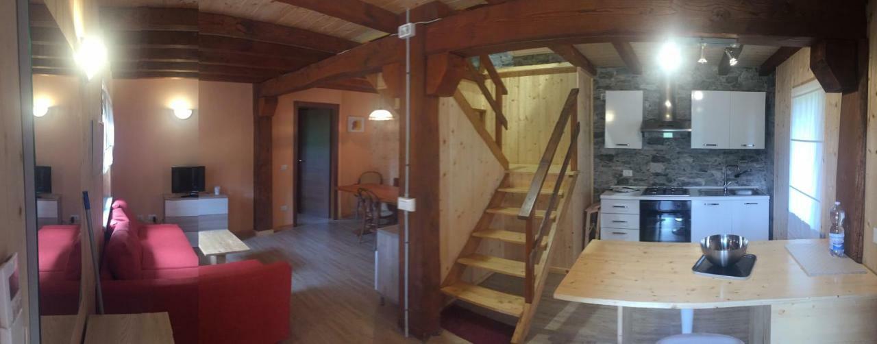 Le Murazze Holiday Houses Ponzone Eksteriør billede
