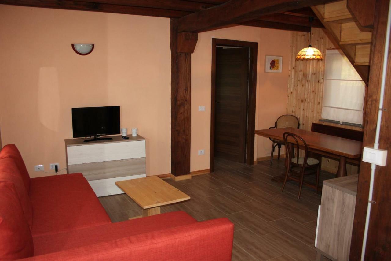 Le Murazze Holiday Houses Ponzone Eksteriør billede
